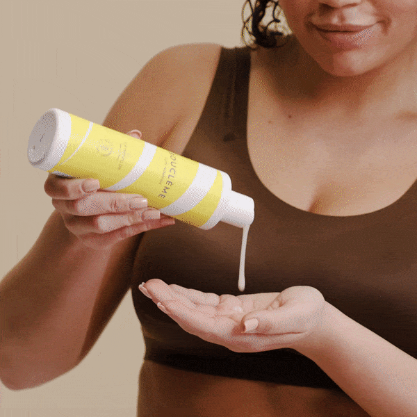 Notre gel à tenue moyenne le plus vendu pour des boucles lisses et définies. Le meilleur gel pour les cheveux bouclés et ondulés.