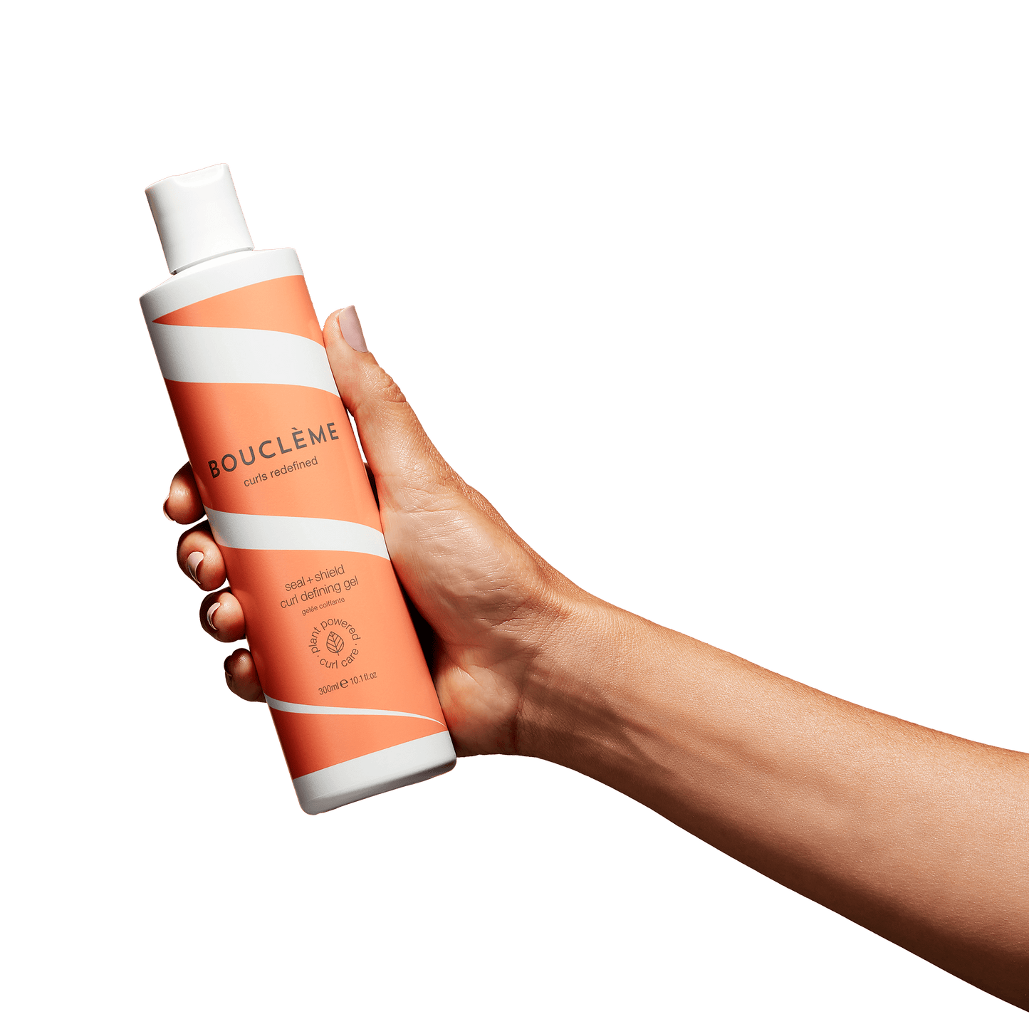 Un gel définissant les boucles qui glisse sur tous les types de boucles, offrant une tenue et une définition durables.