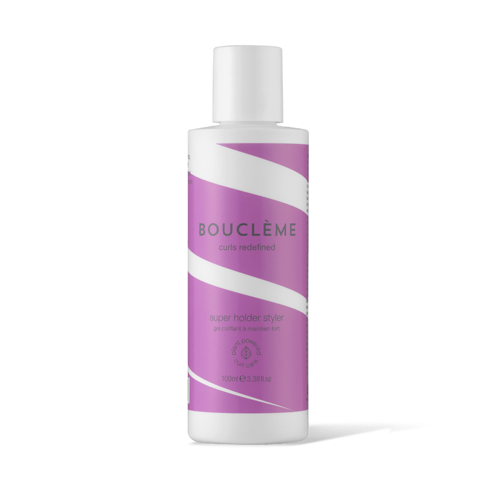 Le gel pour cheveux bouclés pour une définition et une tenue incomparables, afin de maintenir vos boucles en forme tout au long de la journée.