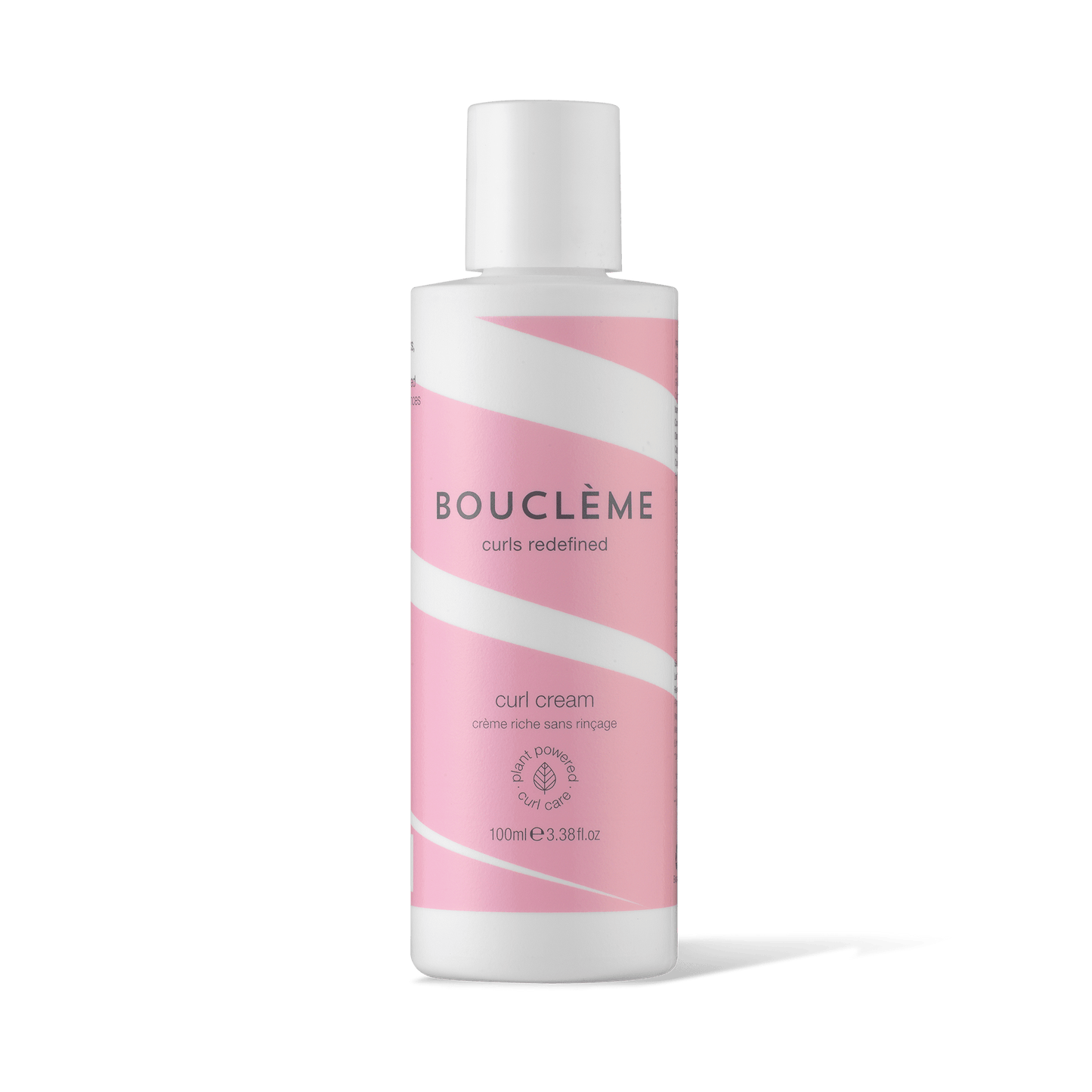 Cette crème sans rinçage pour boucles offre une hydratation inégalée pour des boucles parfaitement définies.