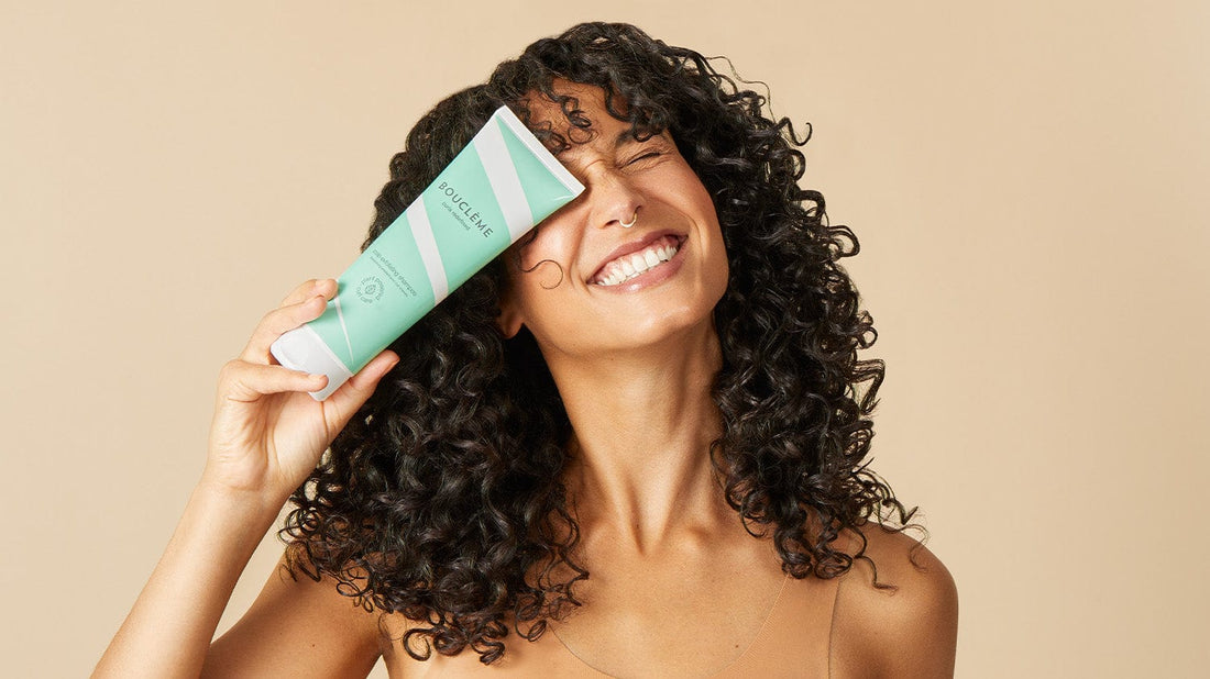 La routine de soins ultime pour les cheveux bouclés : Des traitements capillaires qui fonctionnent vraiment