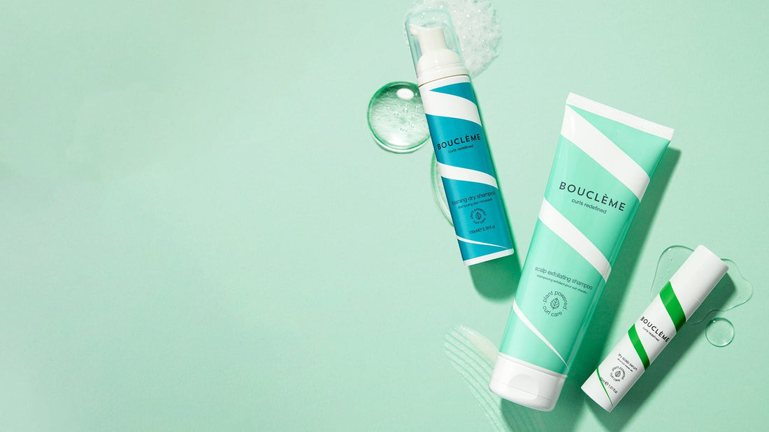 Quelle est la fréquence d'utilisation du shampooing détox ? Un guide pour les cheveux bouclés