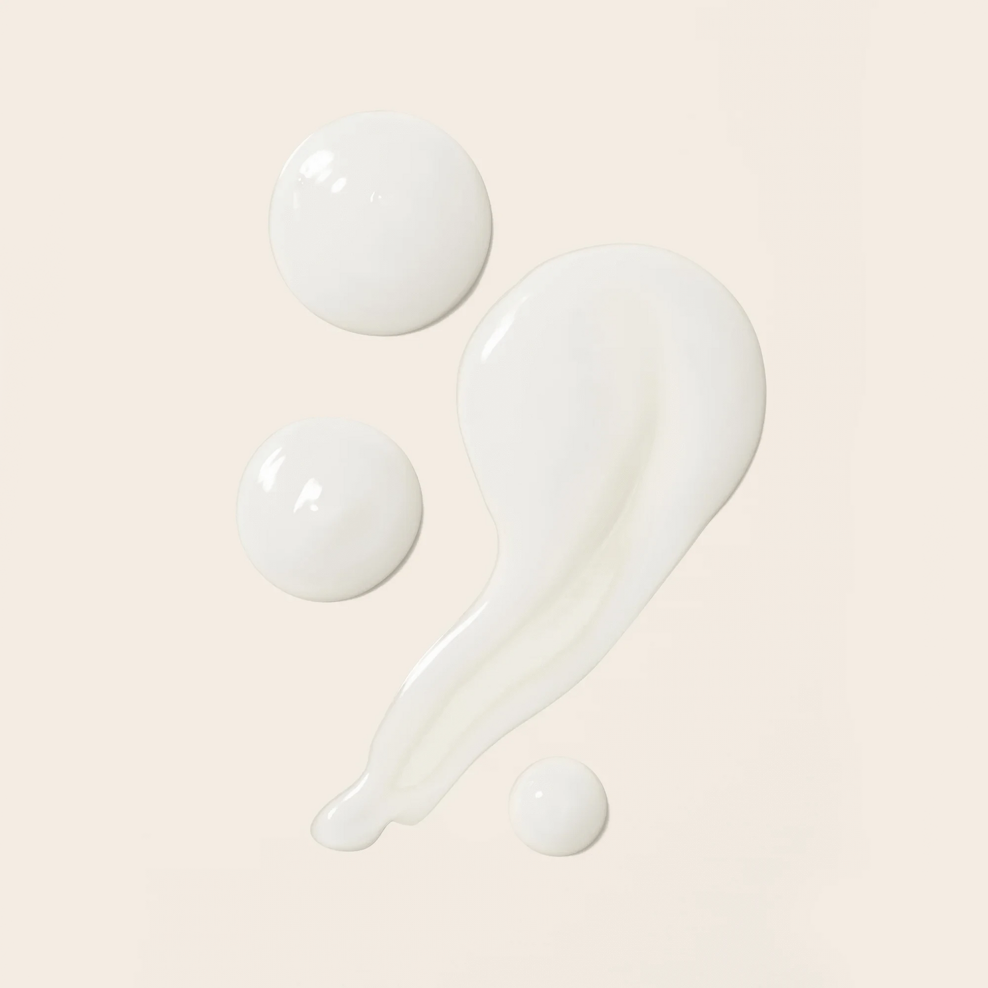 Gros plan sur la texture du gel Bouclème Curl Defining - un gel léger et lisse au fini brillant pour des boucles définies et durables.